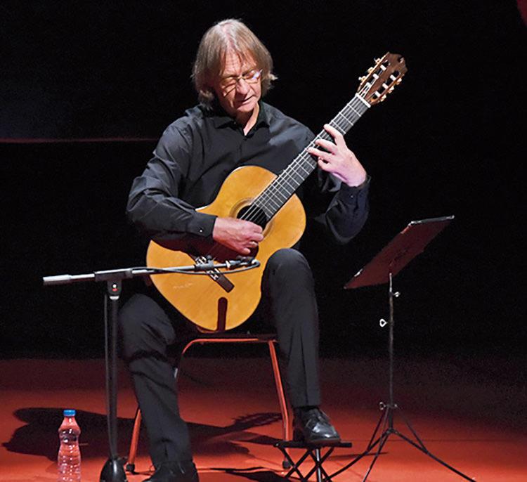 The classical guitar: an instrument of elegance - Radio Art - The Art ...